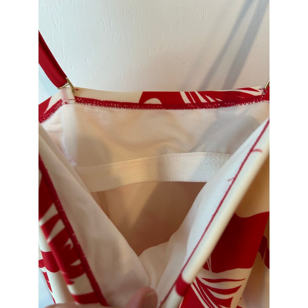 Shade & Shore Large red and white one-piece - Picture 2 of 7